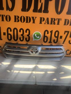 2011 -2013.  HIGHLANDER GRILLE OEM