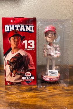 Bobble head