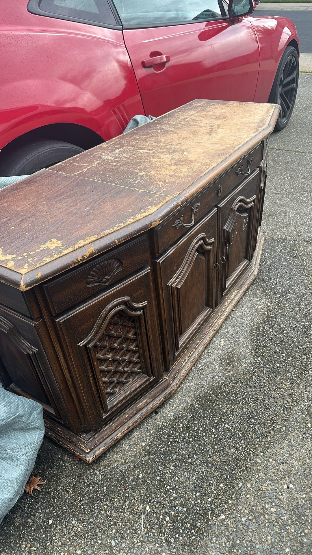 Turntable Stereo 1970’s. FREE