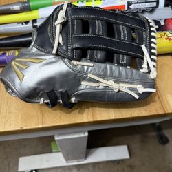 Easton “El Jefe” 14” Glove