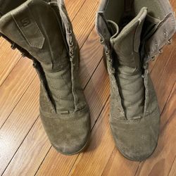 Salomon Combat boots