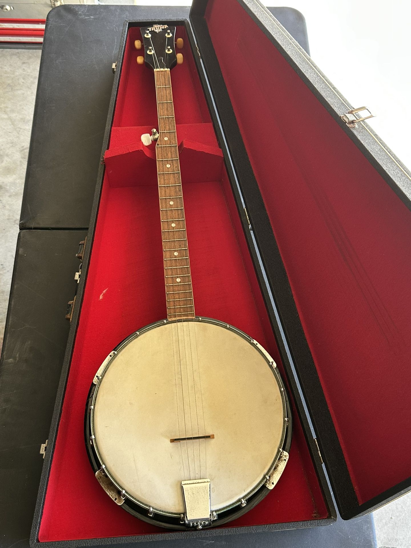 trump 5 string banjo