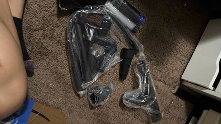 Includes Flexible Crevice Tool
