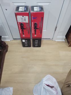 2- 2011 DODGE JOURNEY FRONT STRUTS