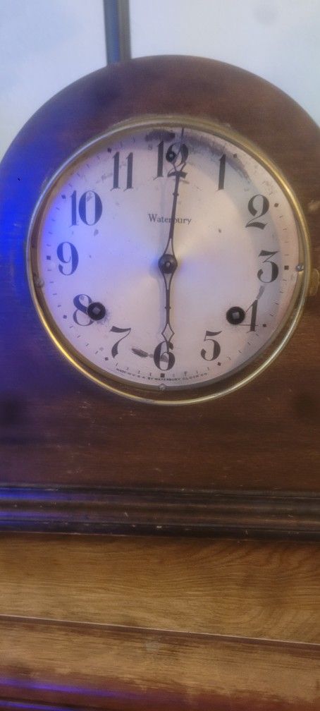 Antique Waterbury Mantle Clock