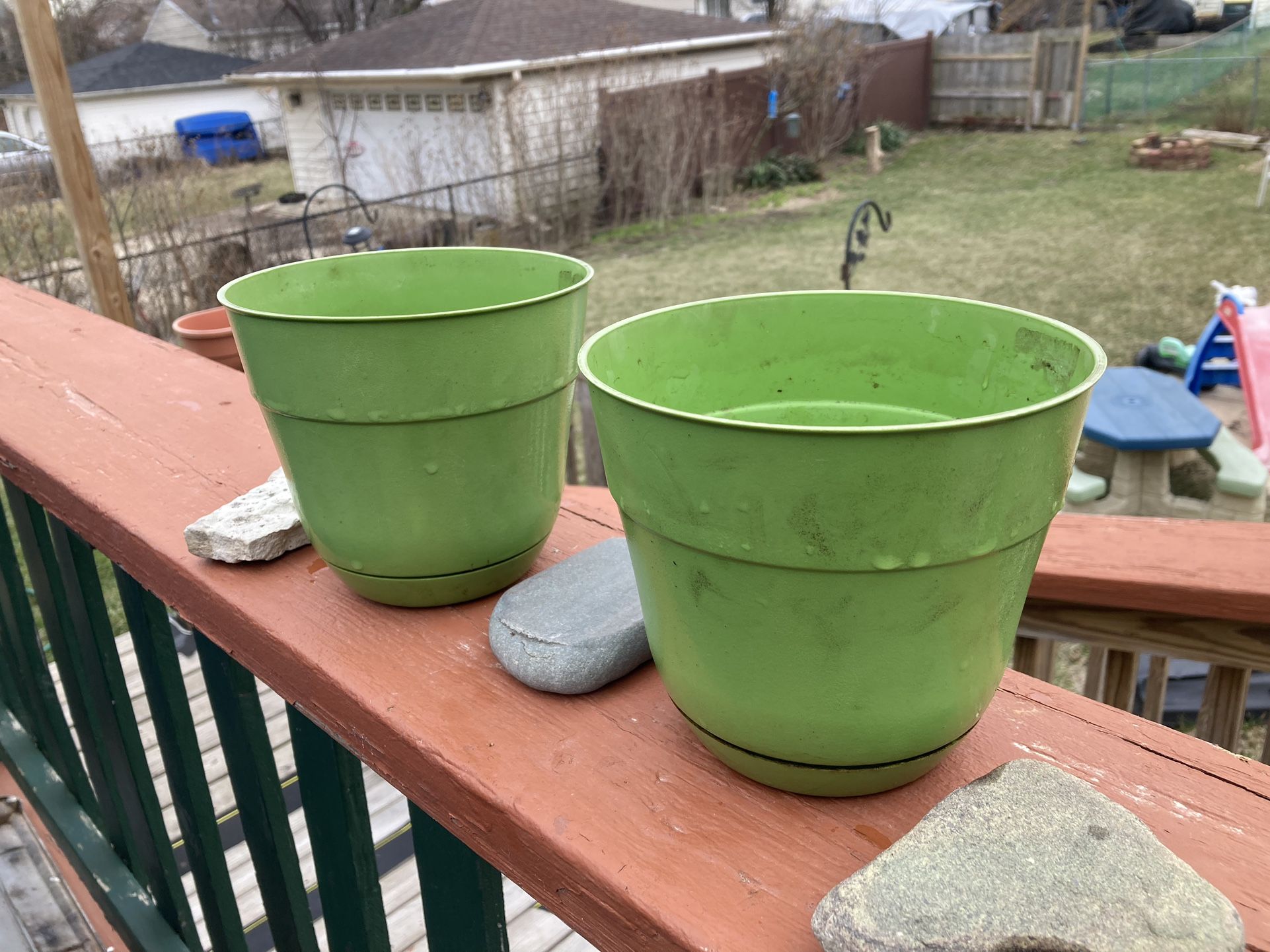 2 Lime Green Flower Pots