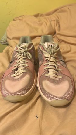 Basketball shoes Sabrina’s