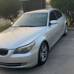 2009 BMW 528i