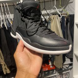 Air Jordans 11 black and white