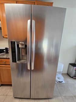 LG 27 cu. ft. Side-by-Side Stainless Steel Refrigerator