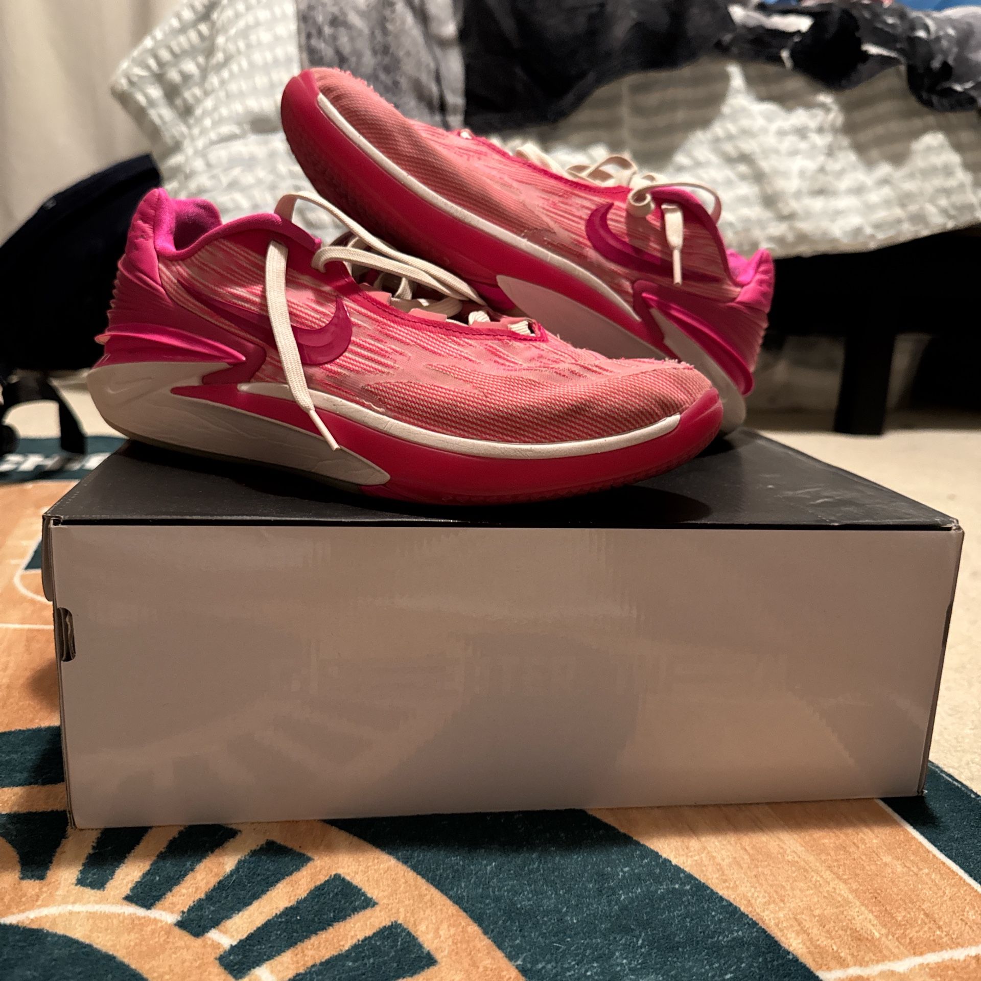 GT CUT 2 Hyper Pink