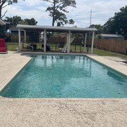 Private Master Bedroom With Pool