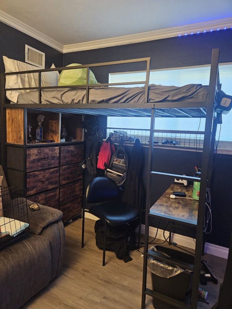 Top Bunk Bed And Desk With Drawers