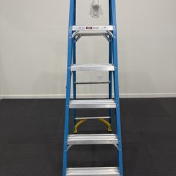 Werner 6ft Fiberglass Step Ladder 250lb Capacity