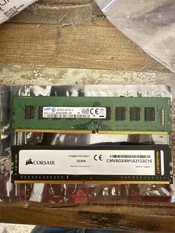 2 8GB DDR4 Ram Sticks