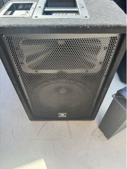 Jbl JRX200. 12”2way passive speakers & QSC Amp.