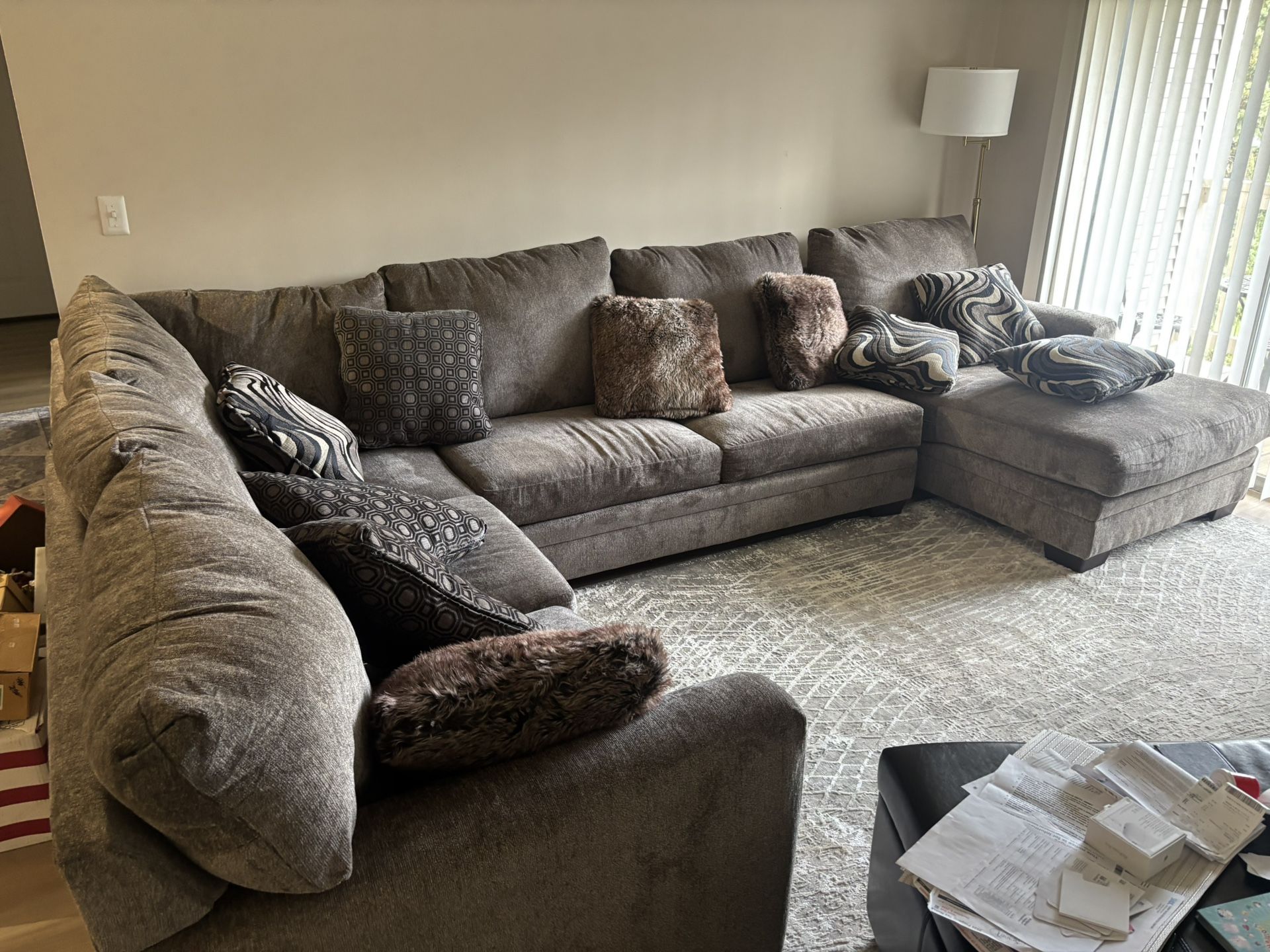 🔥 For Sale: Luxe Gray 150” 4-Piece Sectional with Chaise – Practically New!