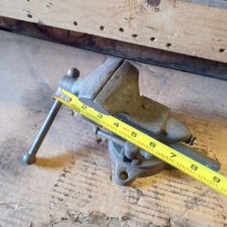 Bench Vise