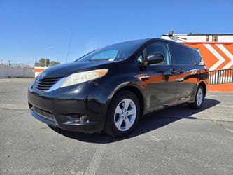 2012 Toyota Sienna