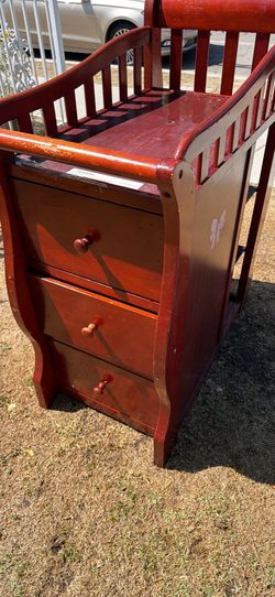Baby changing table