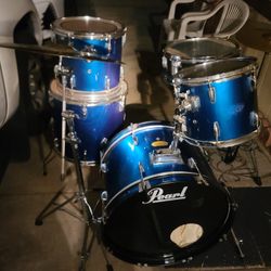Drums / Drum Set Acclaim 5 Pc Drum Set Complete W Bass Pedal, Cymbal & Hi-Hats, Hardware, Sticks & Tuning Key