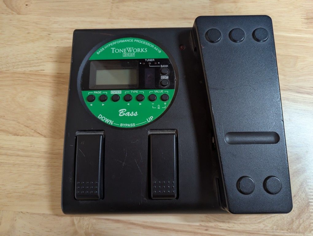 Korg ToneWorks AX1B Bass Effects Processor