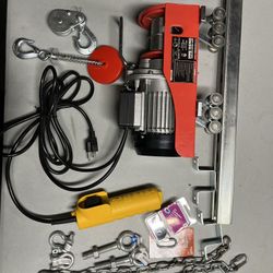 440 Pound Electric Hoist With Remote Control