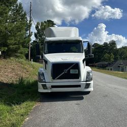 2013 Volvo Vnl