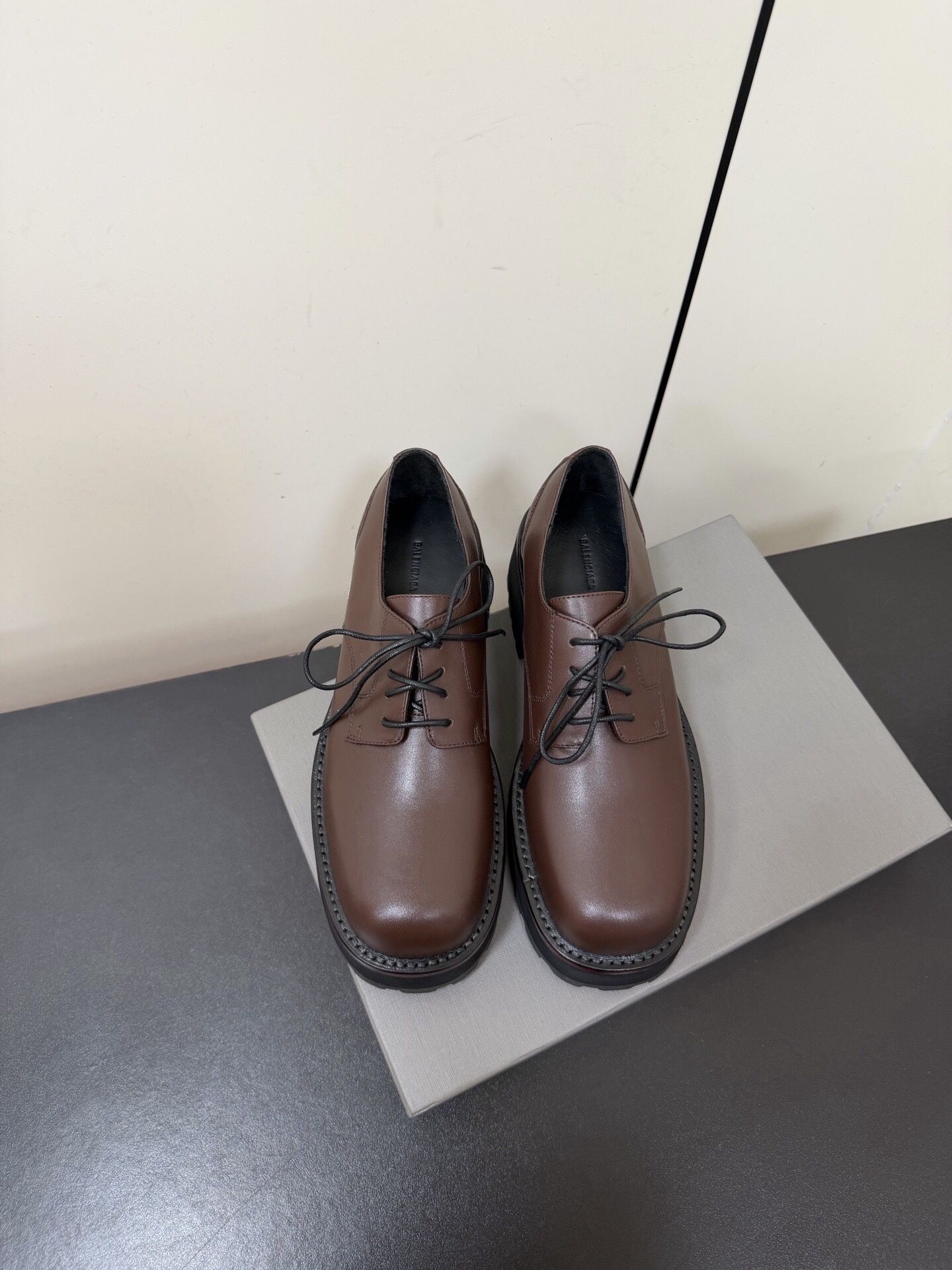 Balenciaga Men’s Leather Shoes With Box 2026 New