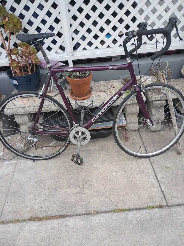 Cannondale R500t Cad3 Road Race Bike