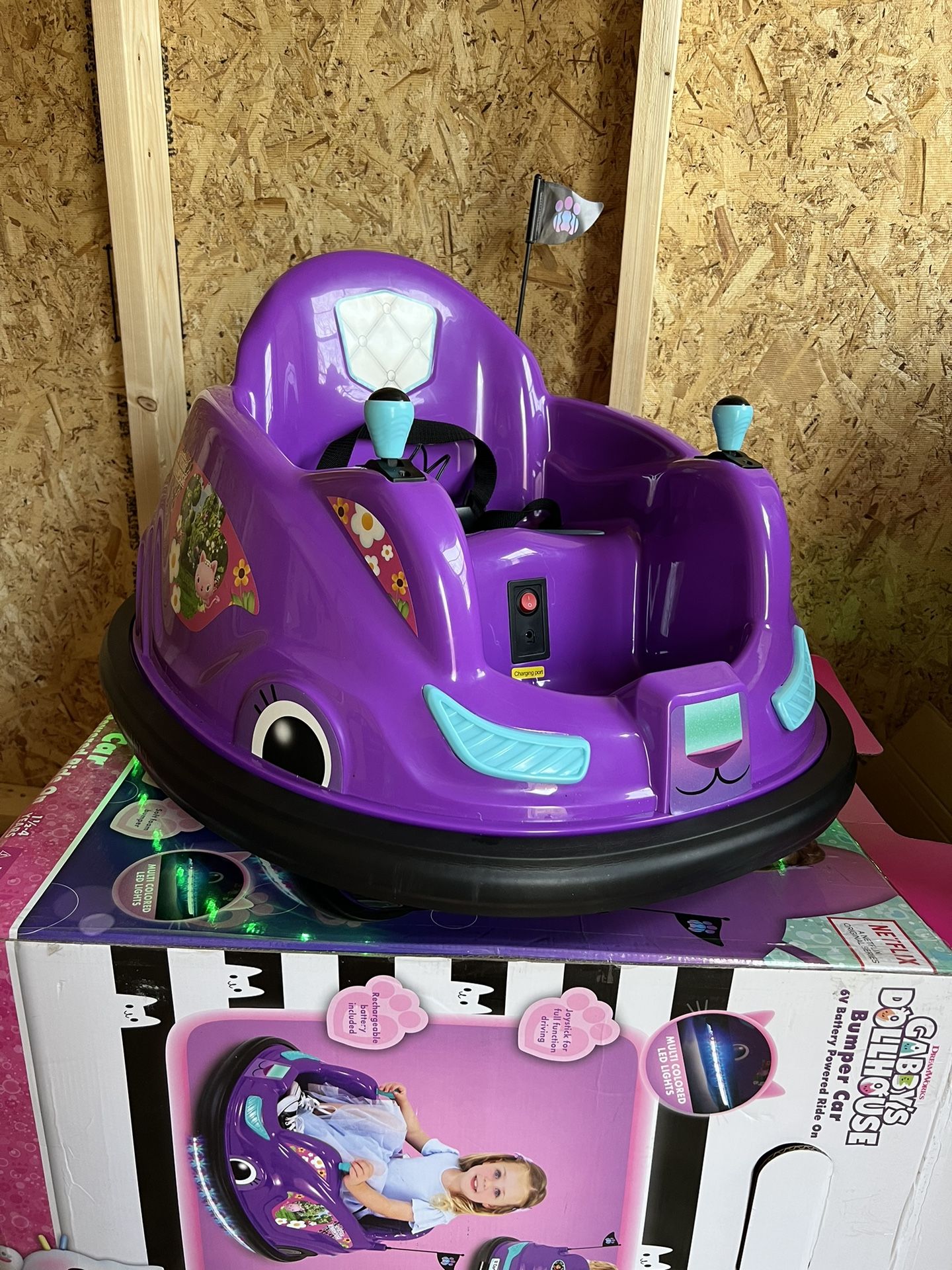 Gabby’s Dollhouse 6v Bumper Car