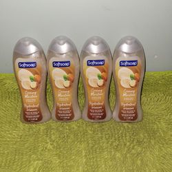 4 Softsoap Bodywash 20oz Creamy Moisture Buttery Shea & Almond Oil
