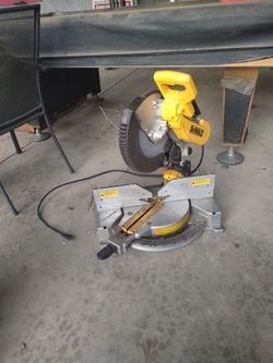 15 Amp 12in DB Saw