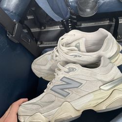 New Balance 9060s Cream Color (used)