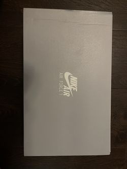 Nike Tennis Shoes