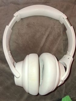 Soundcore Q20i Off-White Over-Ear Wireless Headphones