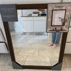 Belle Maison Decorative Mirror