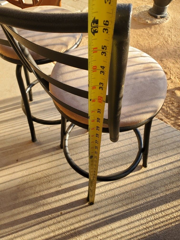 IRON STOOLS GOOD CONDITION