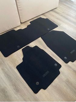 Authentic Kia EV6 OEM Carpet Floor Mats GREAT CONDITION