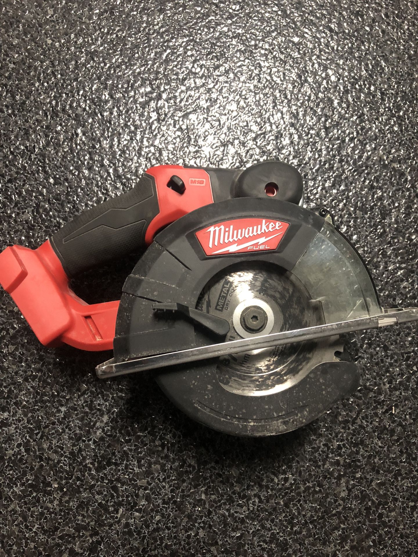 Milwaukee Power Tools