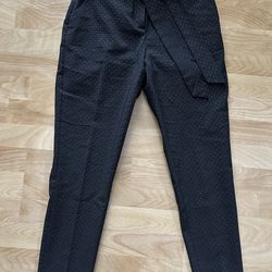Women’s New York And Company Black And Gold Straight Leg Pants Size 4 Never Worn