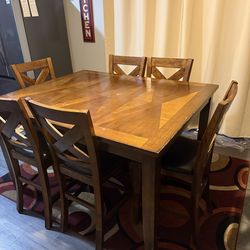 Dinette Table &  Chairs