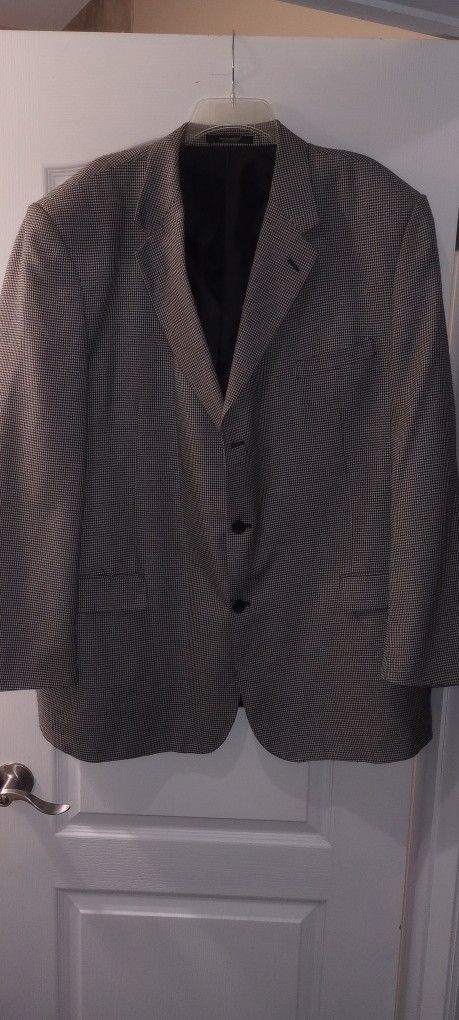 Metro Club Black/White Houndstooth Men's Sports Jacket - Size 48L