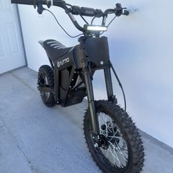 All Blacked Out Tuttio New