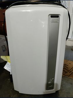 De’Longhi 3-in-1 Pinguino Portable Air Conditioner

