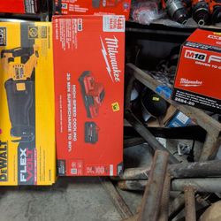 Milwaukee M18 Supercharger Dual  Bay Starter Kit 