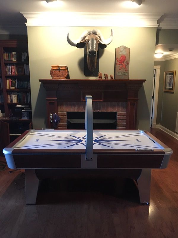 Aeromaxx air hockey table