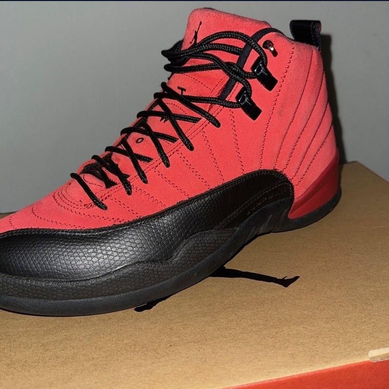 Jordan Retro 12 Reverse Flu Game