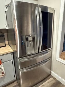 Refrigerator LG