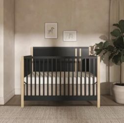 Baby crib that converts to toddler bed